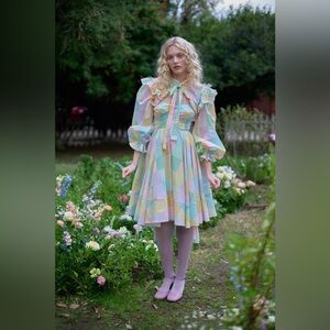 Selkie High Court Brunch Party Dress Sz M NWT